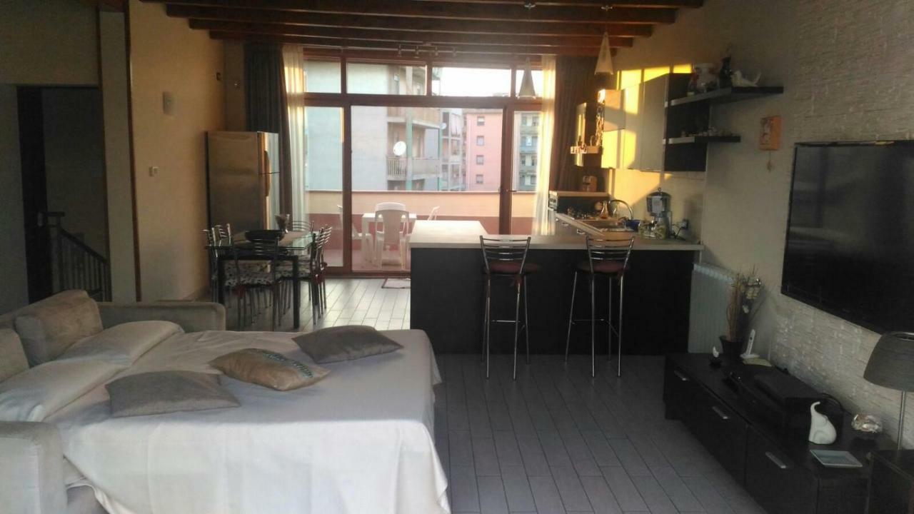 A Due Passi Da Tutto Apartamento Catânia Exterior foto