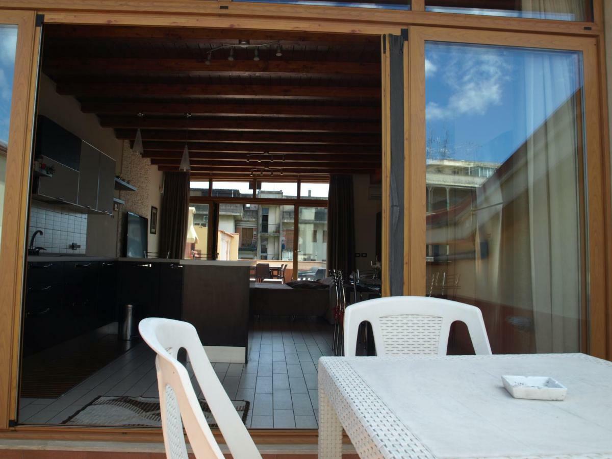 A Due Passi Da Tutto Apartamento Catânia Exterior foto